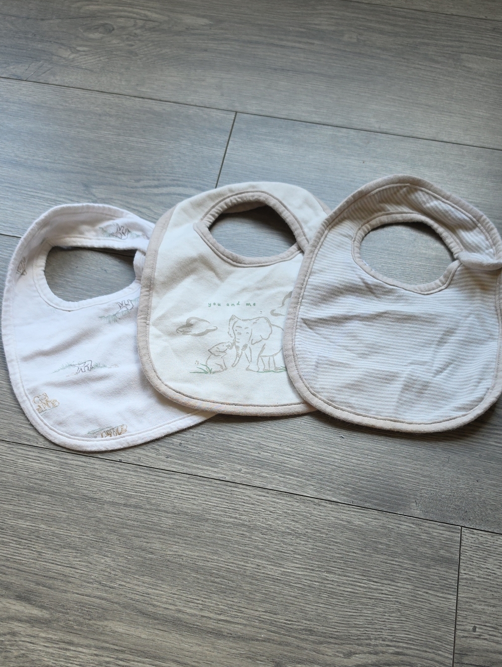 3/$6 Neutral Elephant Baby Bib Set - 3 Pack